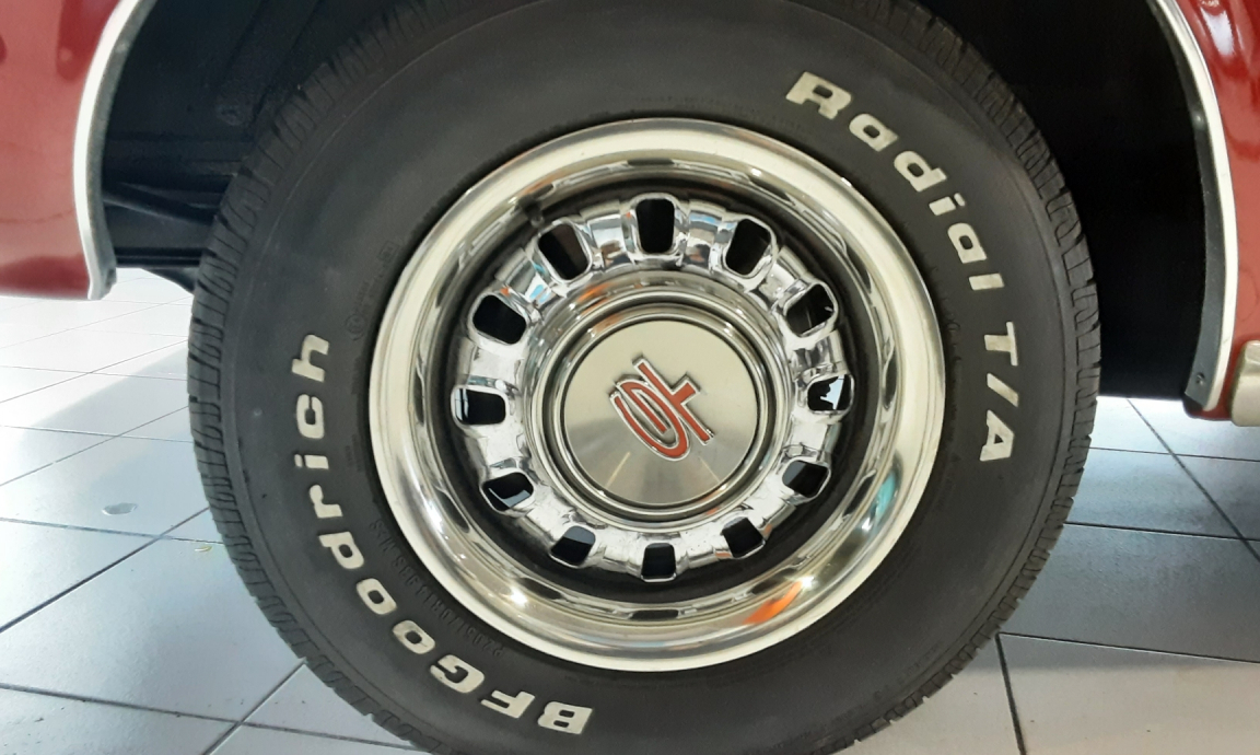 Ford Mustang - CABRIOLET 289 CI V8 ROUGE INT