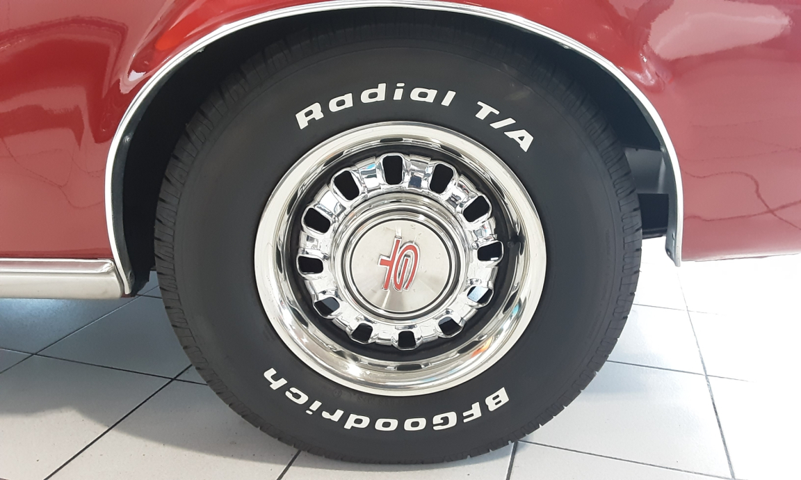 Ford Mustang - CABRIOLET 289 CI V8 ROUGE INT