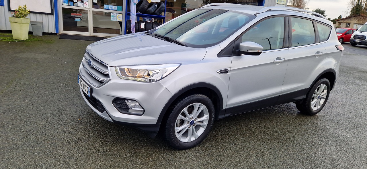 Ford Kuga - 1.5FLEXIFUEL 150 TITANIUM