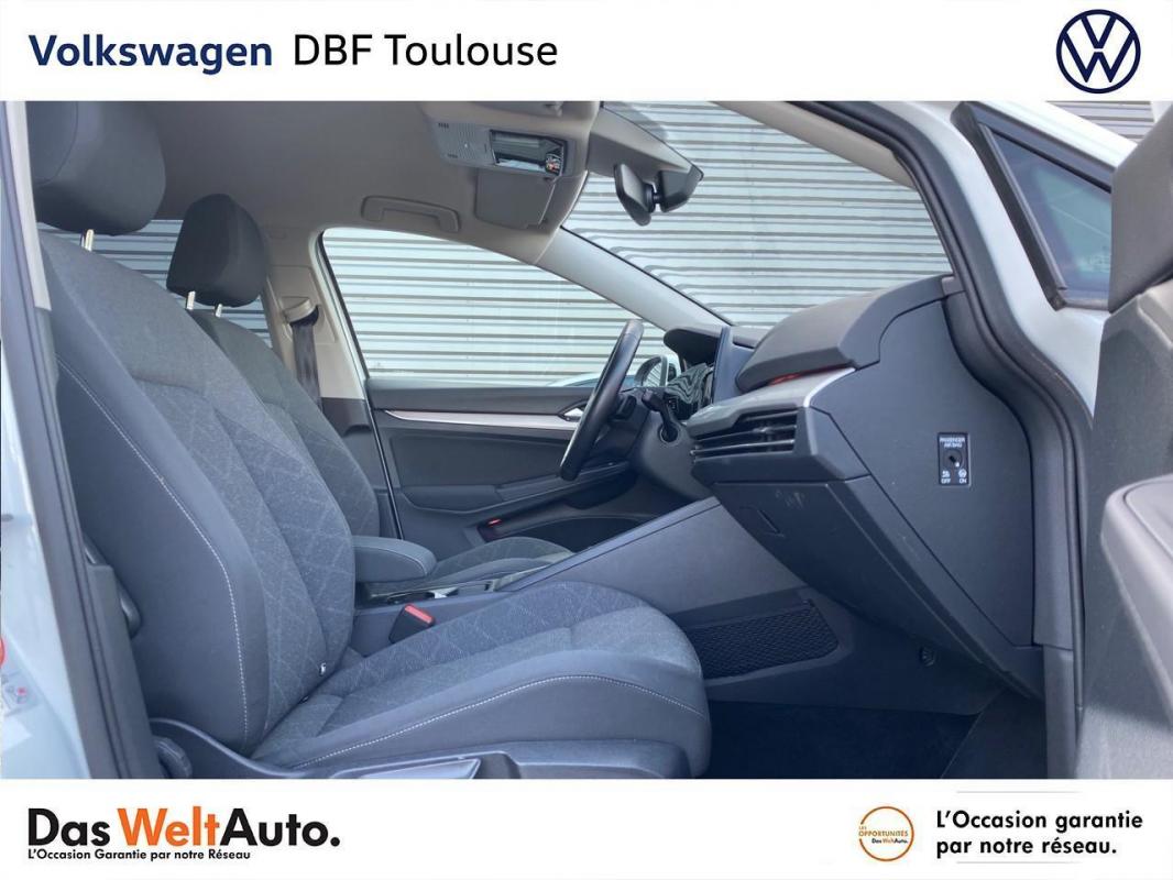 Volkswagen Golf - 1.0 eTSI OPF 110 DSG7 Life Business 1st