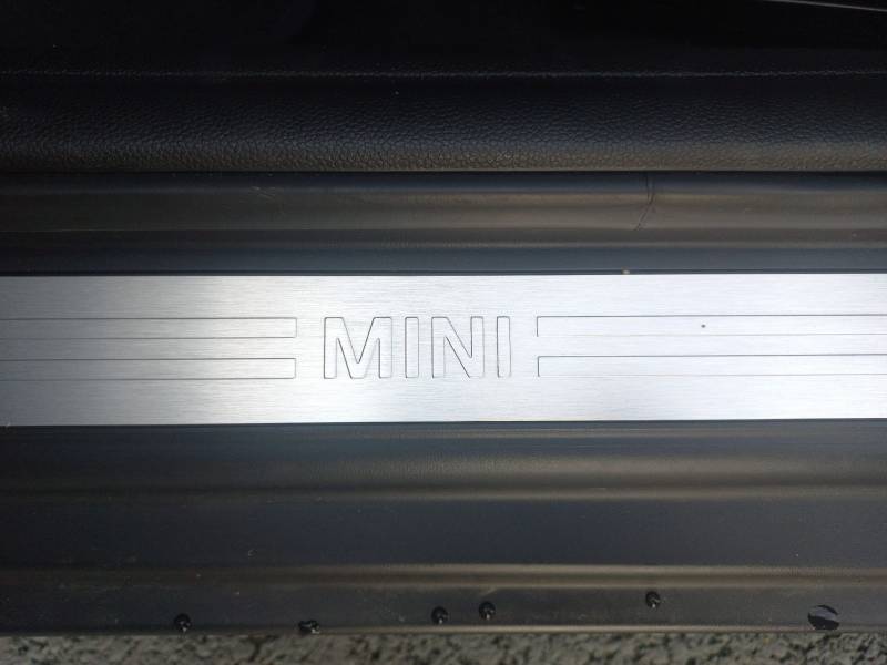 Mini Hatch - 5 PORTES F55 LCI One 102 ch Finition Salt