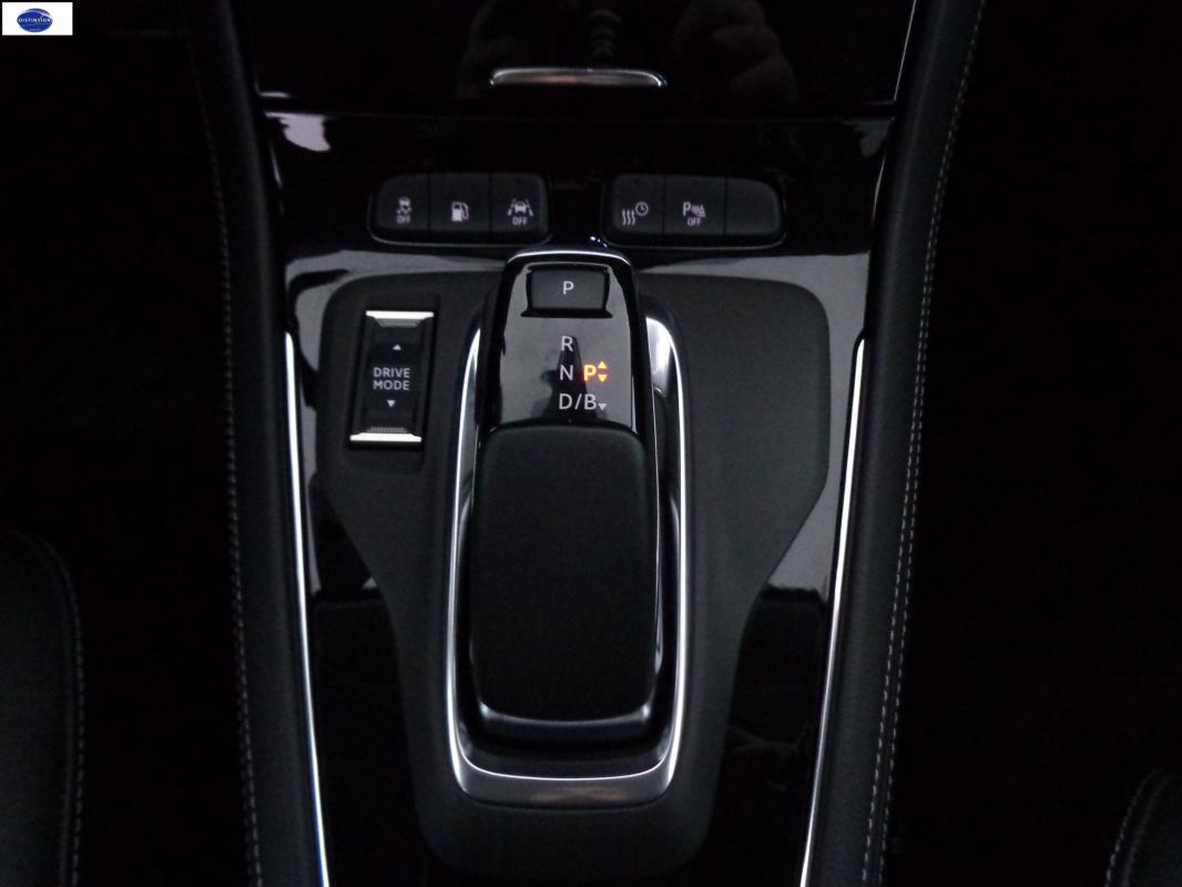 Opel Grandland X - 1.6 HYBRID TURBO 300 AT8 ULTIMATE